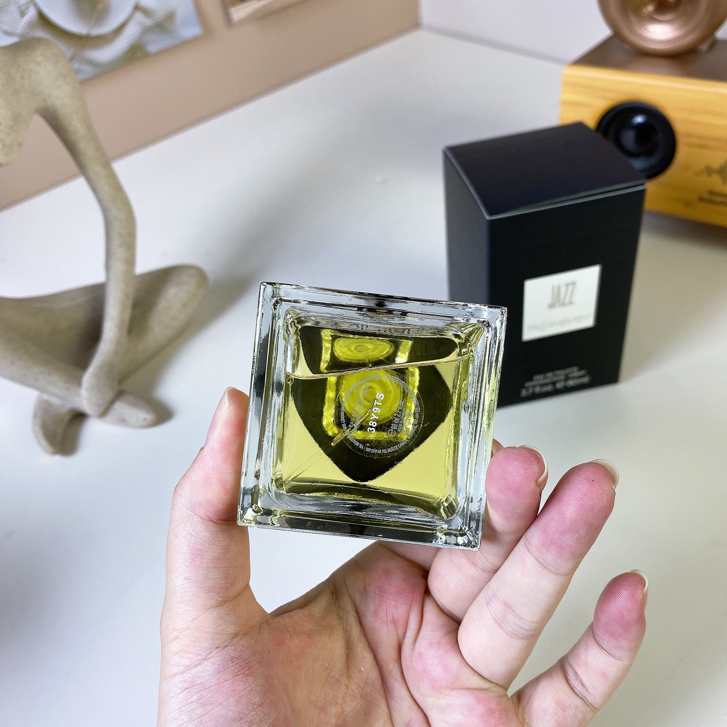 Saint Laurent perfume